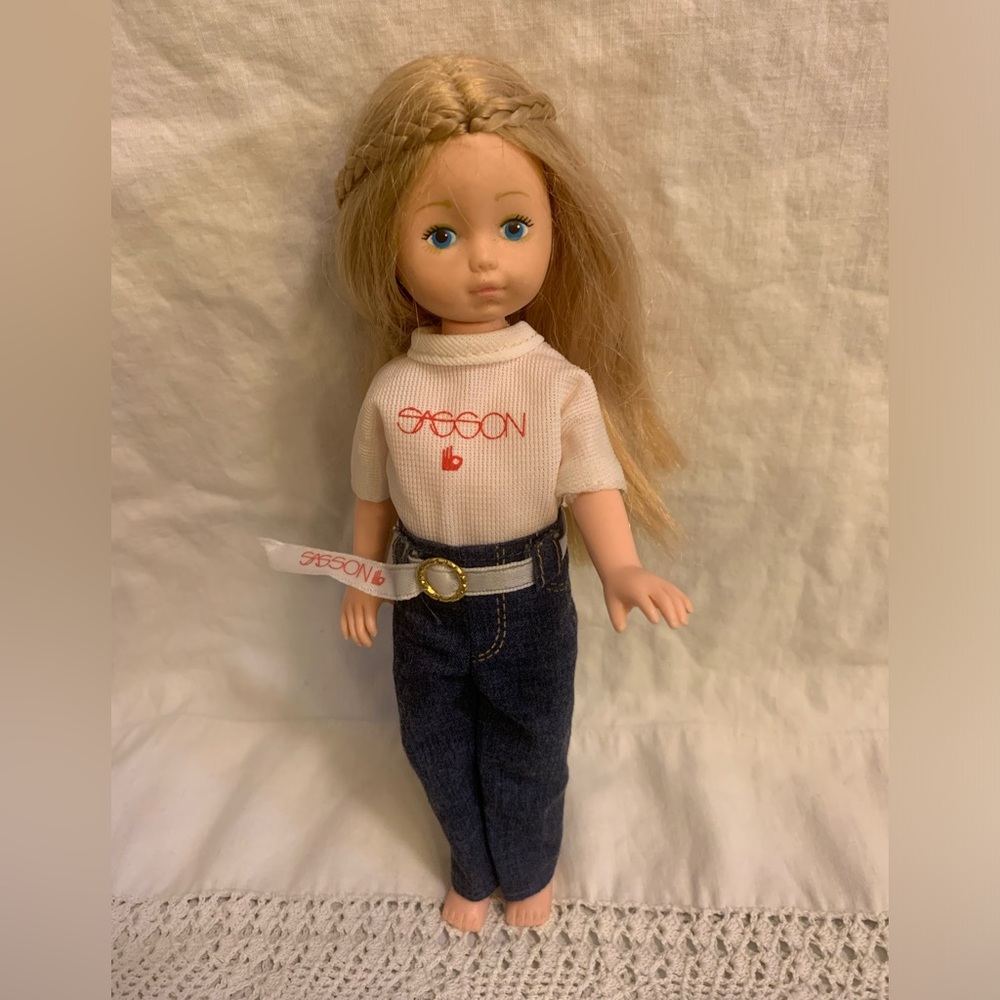 Vintage 1970s Sasson Ginny Doll
